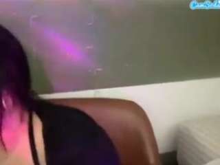 thickfreakylatina's CamSoda show and profile