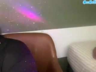 Live webcam model thickfreakylatina on Soda Cams