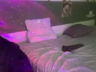 Live webcam model thickfreakylatina on Soda Cams