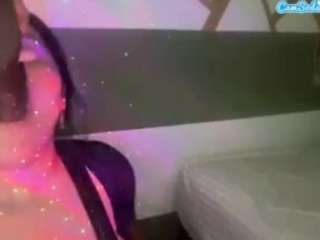 thickfreakylatina Live Webcam on CamSoda