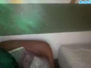 thickfreakylatina webcam