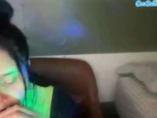 thickfreakylatina webcam