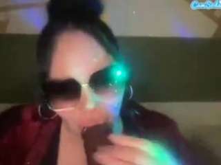 thickfreakylatina webcam