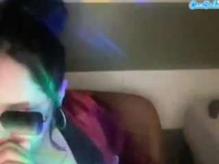 thickfreakylatina webcam