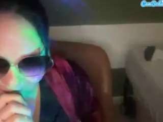 thickfreakylatina webcam