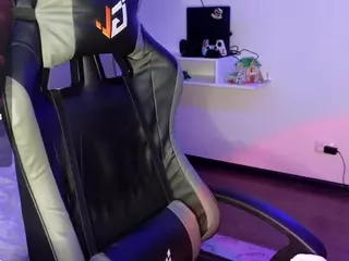 Candy-Flosse's Live Sex Cam Show