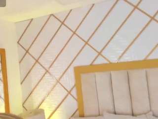 cocodamoree's CamSoda show and profile