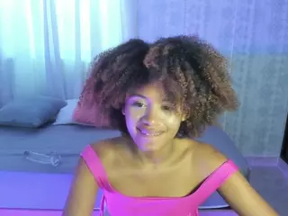 kenia-joee's Live Sex Cam Show