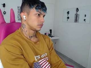 leonardprice1 Live Webcam on CamSoda
