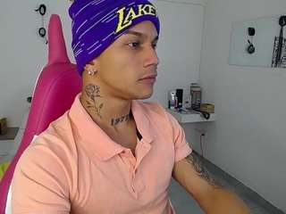 leonardprice1 Live Webcam on CamSoda