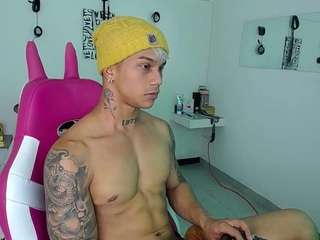  leonardprice1 chat room