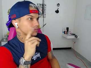 leonardprice1 Live Webcam on CamSoda