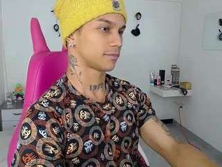 leonardprice1 Live Webcam on CamSoda