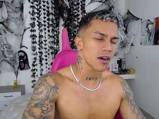  leonardprice1 chat room