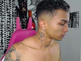  leonardprice1 chat room