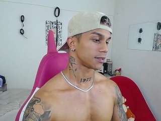  leonardprice1 chat room