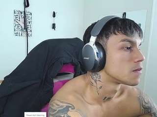 leonardprice1 live cam profile