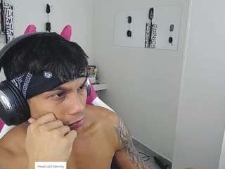 leonardprice1 live cam profile