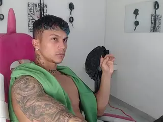LeonardPrice1's Live Sex Cam Show