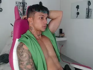 LeonardPrice1's Live Sex Cam Show