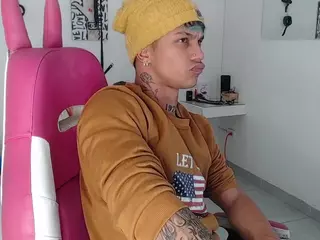 LeonardPrice1's Live Sex Cam Show