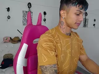 LeonardPrice1's Live Sex Cam Show