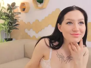 Maya-M's Live Sex Cam Show