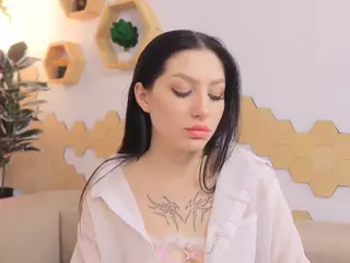 Maya-M's Live Sex Cam Show