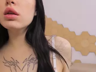 Maya-M's Live Sex Cam Show