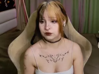 EricaMoon's Live Sex Cam Show
