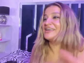 GrettaBelli's Live Sex Cam Show