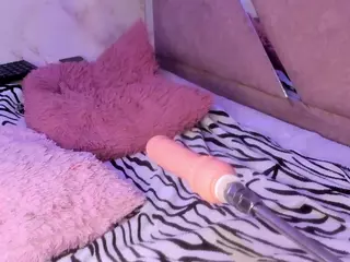 GrettaBelli's Live Sex Cam Show