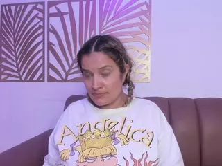 GrettaBelli's Live Sex Cam Show