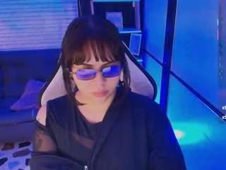 naomyBuster