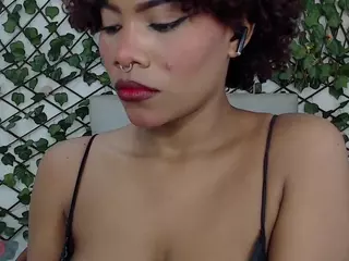 rouss-0's Live Sex Cam Show