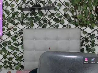 rouss-0's Live Sex Cam Show