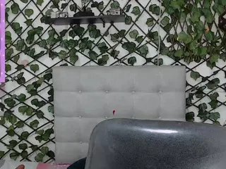 rouss-0's Live Sex Cam Show