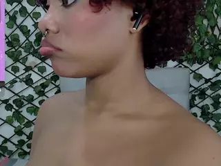 rouss-0's Live Sex Cam Show