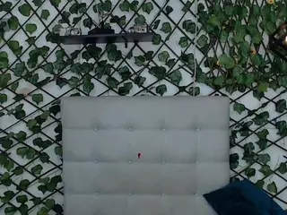rouss-0's Live Sex Cam Show