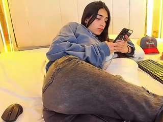secretvelvetfx Live Webcam on CamSoda