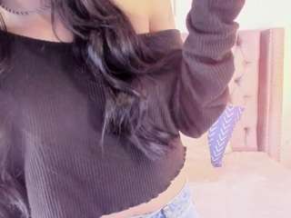 anya-belth Live Webcam on CamSoda