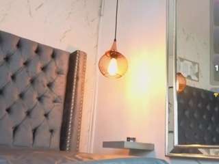 anya-belth live cam profile