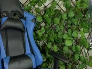 anya-belth live cam profile