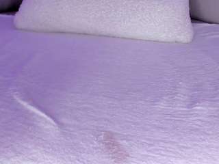 cuttehanna18's CamSoda show and profile