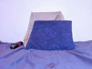 karlaliones99 Ass live webcam