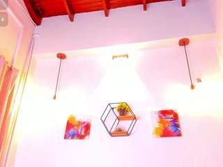 karlaliones99's CamSoda show and profile