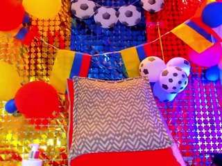 Live cam show with karlaliones99