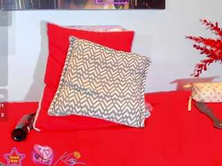 karlaliones99 live webcam show