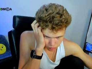 lucas-long Live Webcam on CamSoda