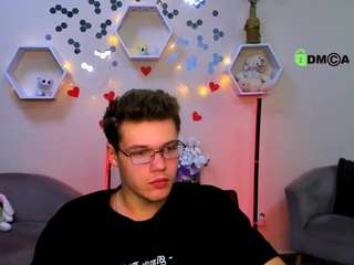 lucas-long Live Webcam on CamSoda